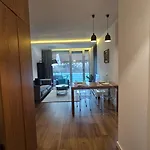 Luxury 2 Bdr Bathtub & View * Tirana