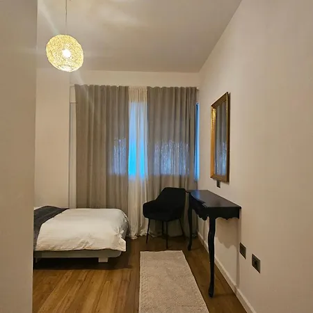 Luxury 2 Bdr Bathtub & View Apartment *