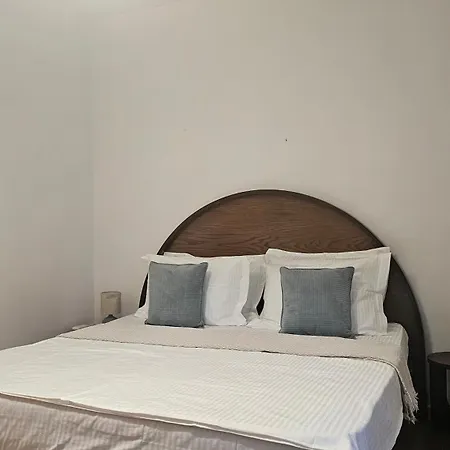 Luxury 2 Bdr Bathtub & View Tirana